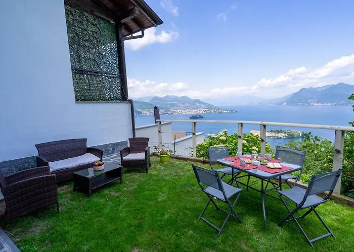 Casa vacanze Ca' Delle Isole By Interhome Stresa